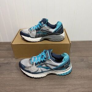 Used women Brooks Adrenaline GTS 13 running shoes size 7.5